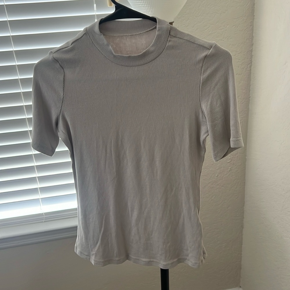 Womens small grey (cute work top)